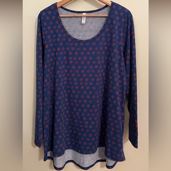 NWOT LuLaRoe Lynnae Long Sleeve Tee Size 2XL - Picture 1 of 5